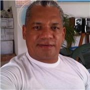 Profesor de educación física deporte y recreación, con más de 25 años de experiencia. En dictar clases a niños, jóvenes y adultos. Se ofrece a asesorar e impartir clases a domicilio de sociales